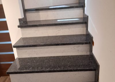 370 schody steel grey